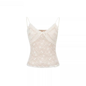 White / M