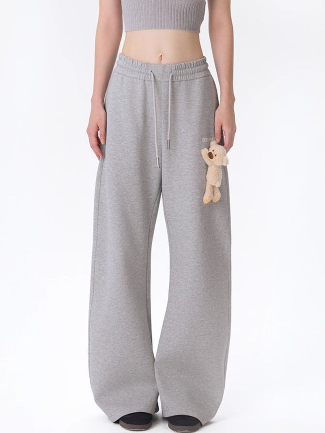 Curved Blade Relaxed Sweatpants