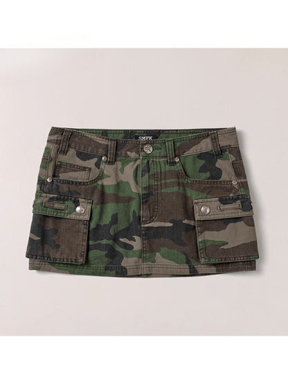 Compass Wild Road Cargo Skirt Sand