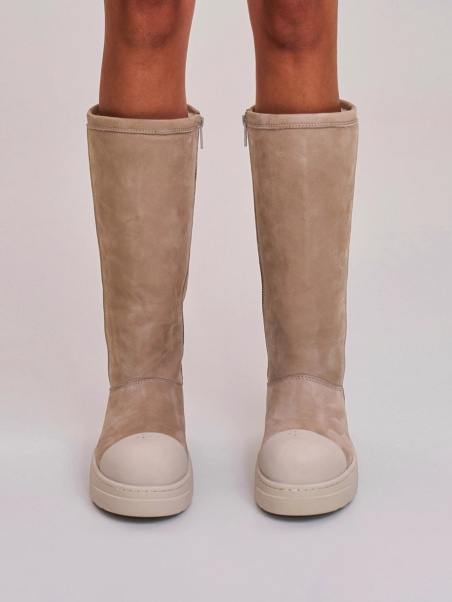 Cross Relic Sherpa Leather Mountain Boots