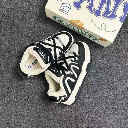 Black Panda Low-Top Casual Sneakers