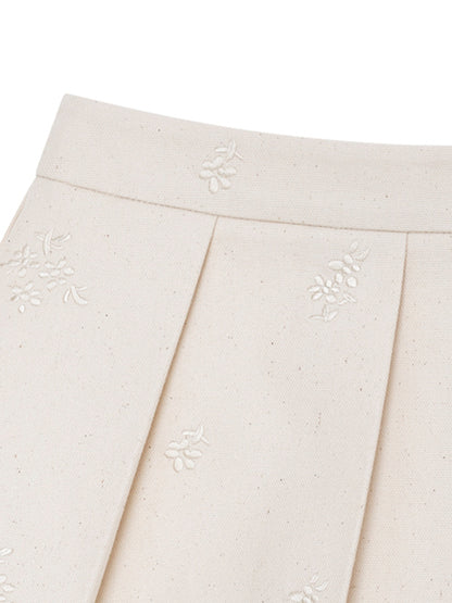 White Blossom Pleated Mini Skirt