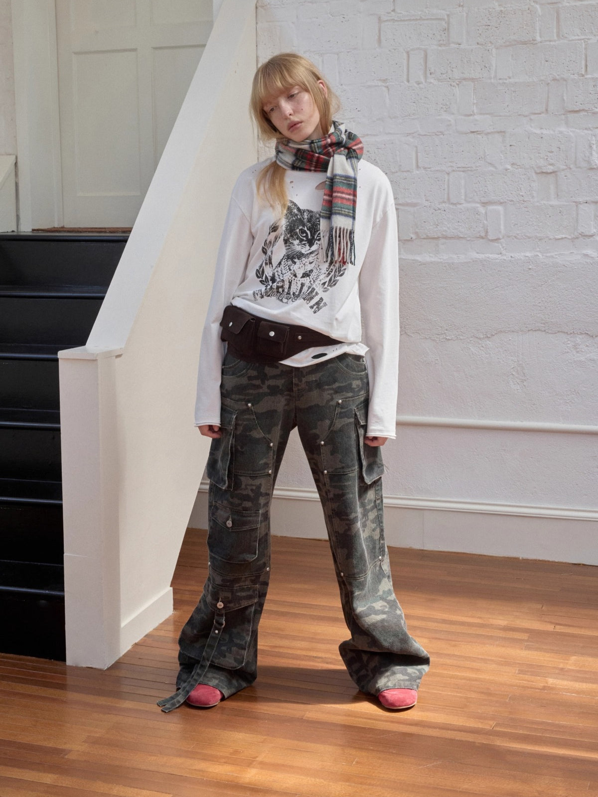 Vintage Cat &amp; Dog Print Distressed Long-Sleeve Tee