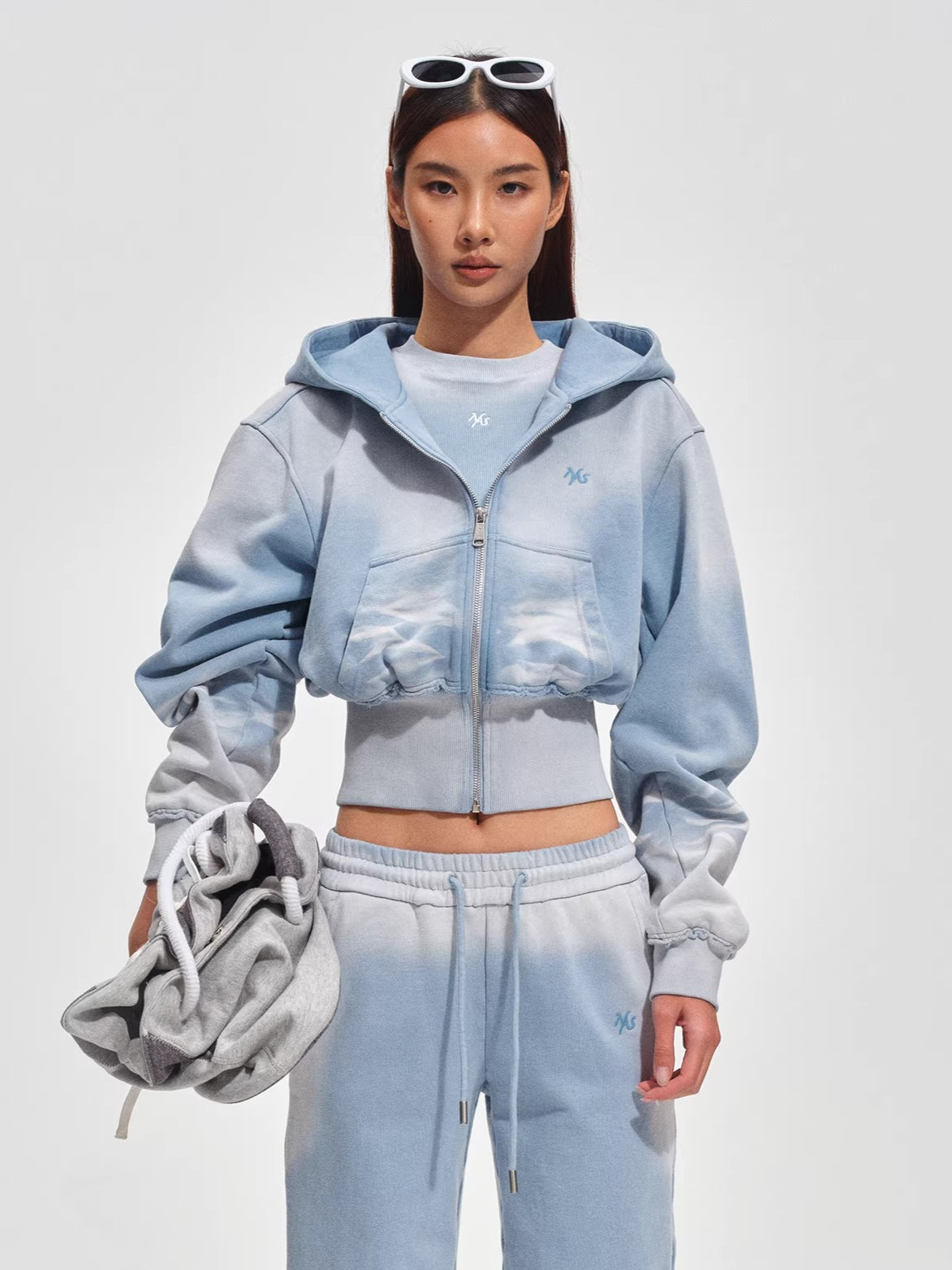 Waist-Cinching Silhouette Cropped Hooded Sweatshirt