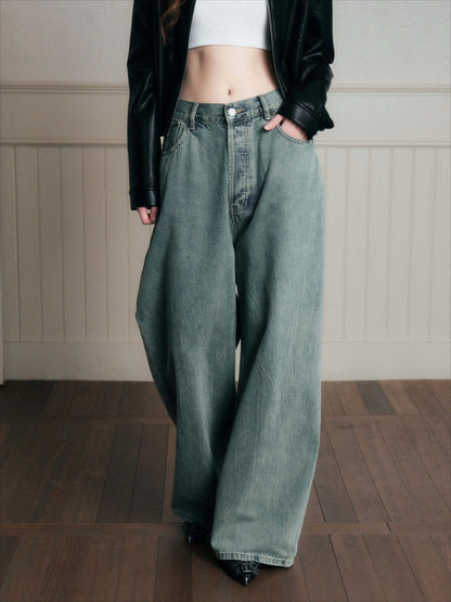 Washed Relaxed Low-Rise Wide-Leg Jeans