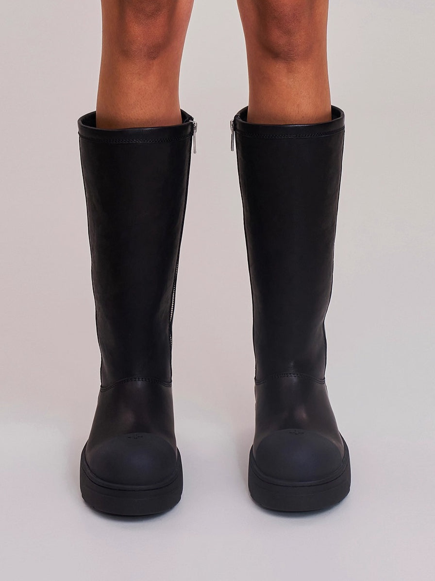 Cross Relic Sherpa Leather Mountain Boots