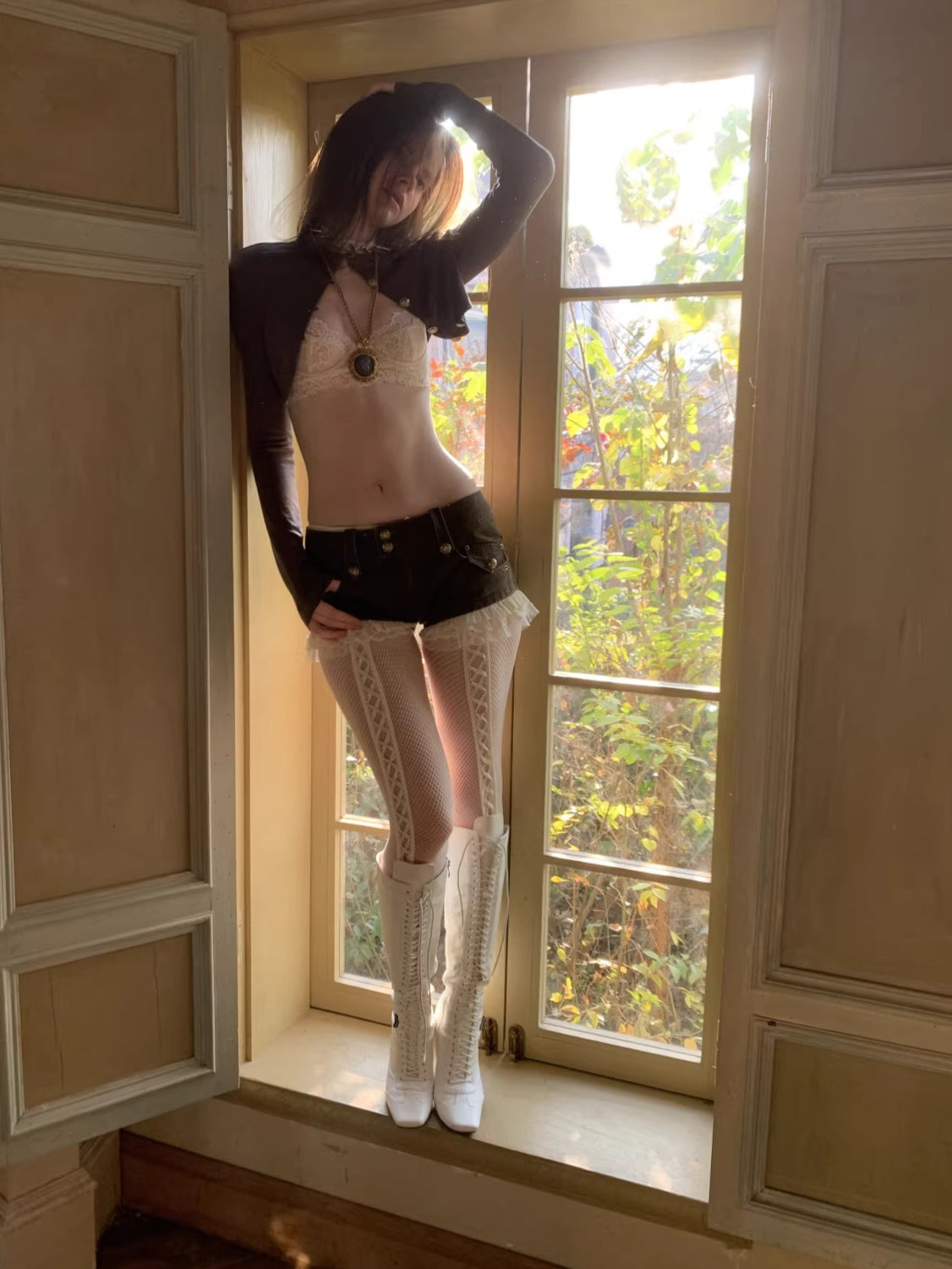 Metal Button Cropped Knit Bolero Jacket