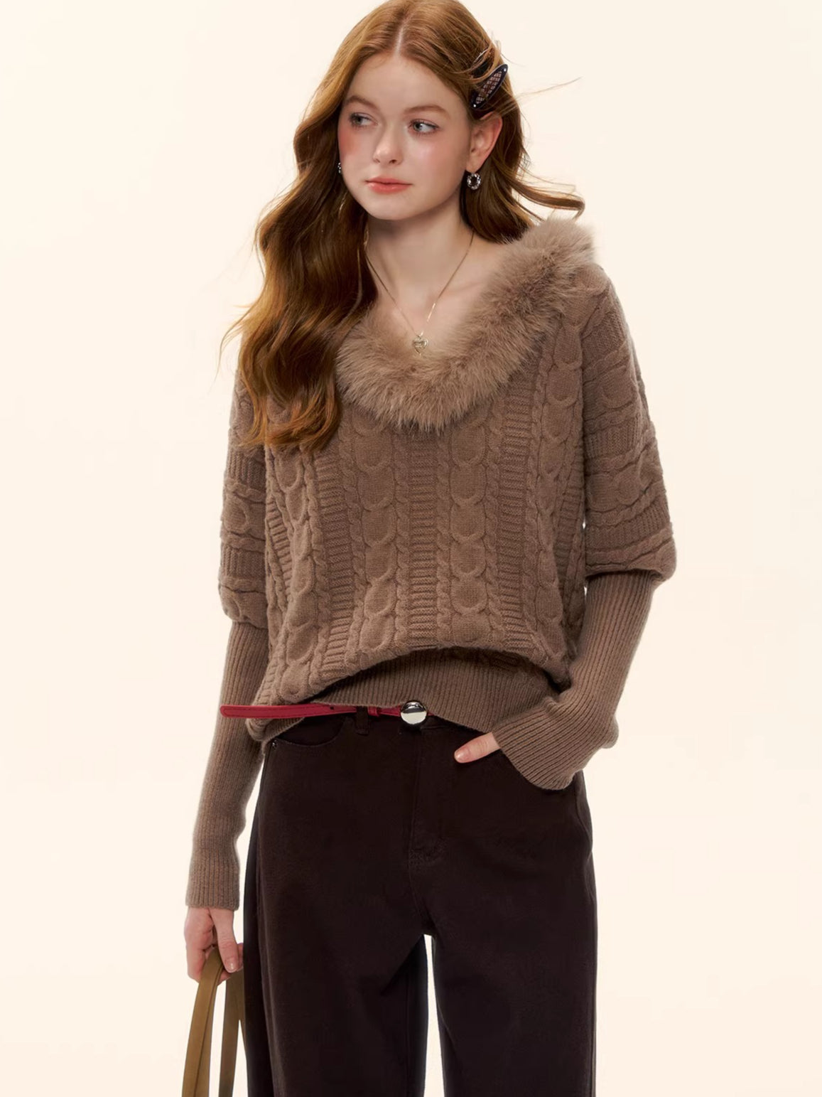 Cable-Knit V-Neck Waist-Shaping Sweater