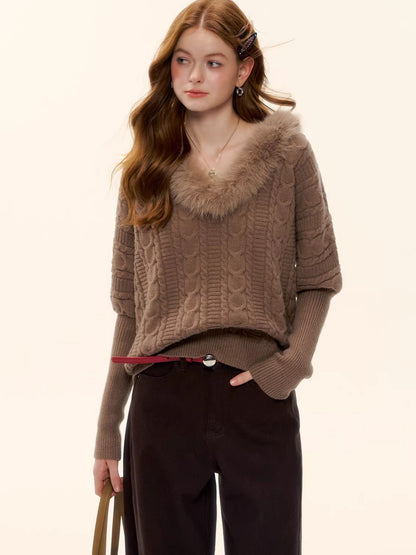 Cable-Knit V-Neck Waist-Shaping Sweater