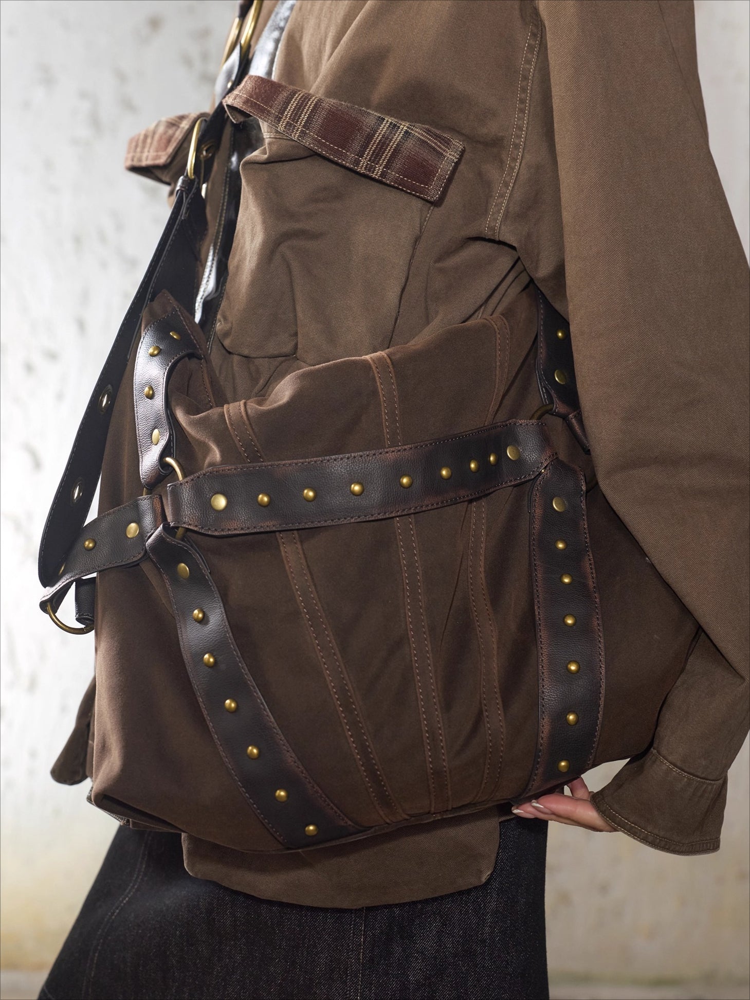 Vintage Studded Wide-Strap Crossbody Bag