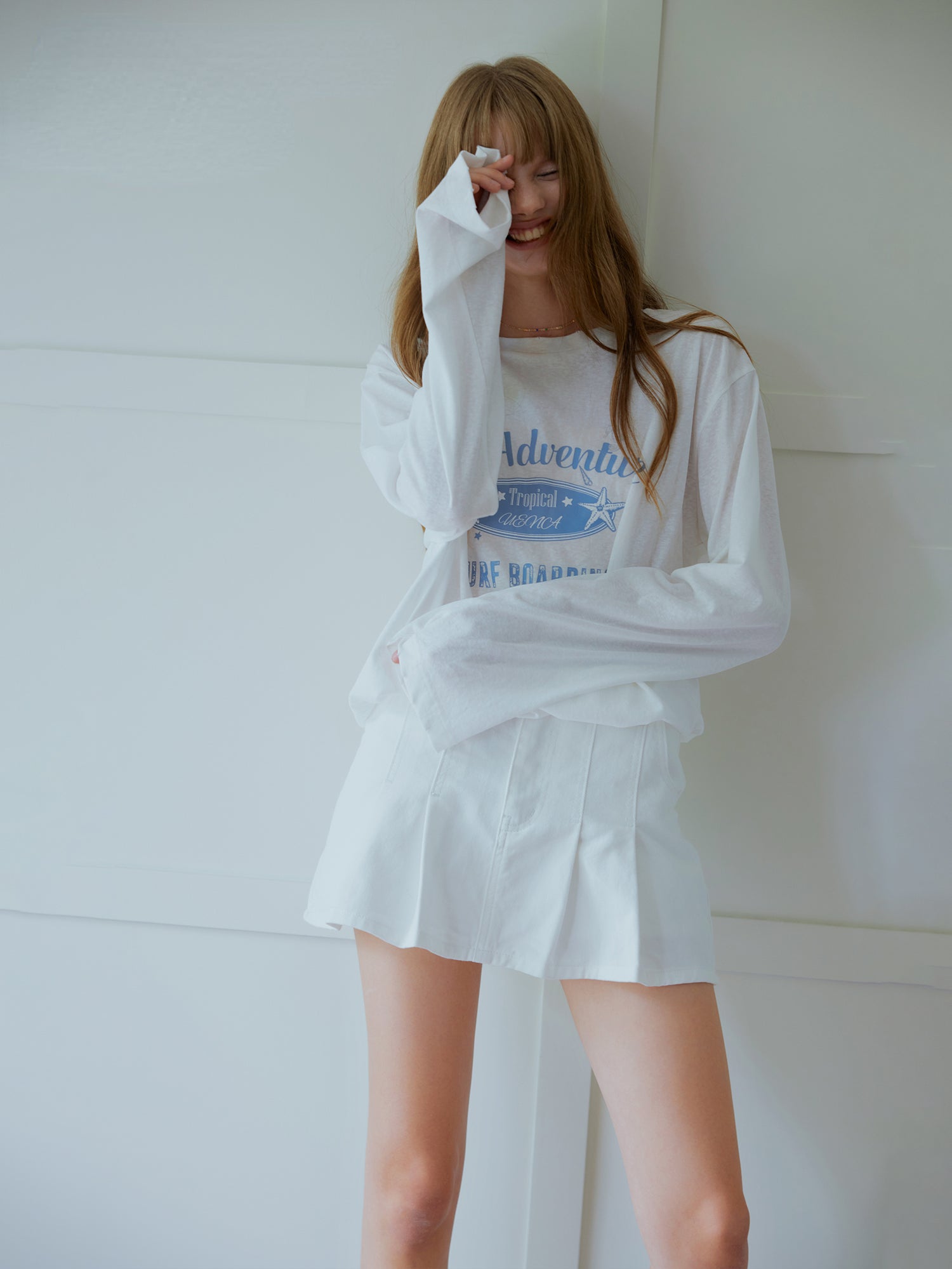 White Letter Print Round Neck Long Sleeve T-shirt