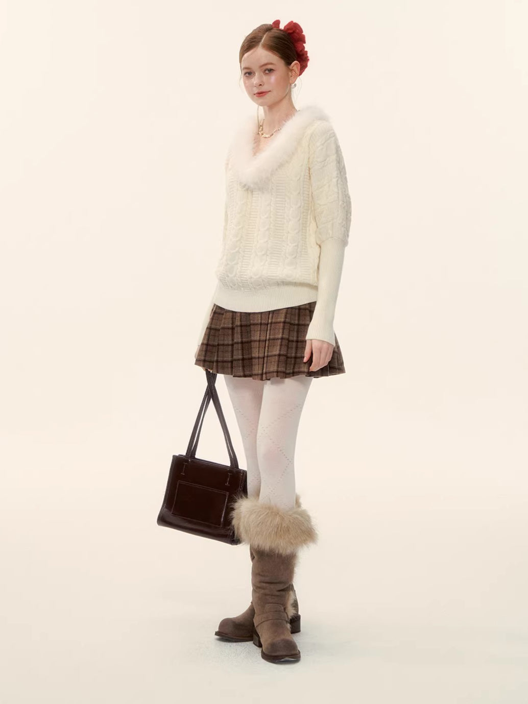 Cable-Knit V-Neck Waist-Shaping Sweater