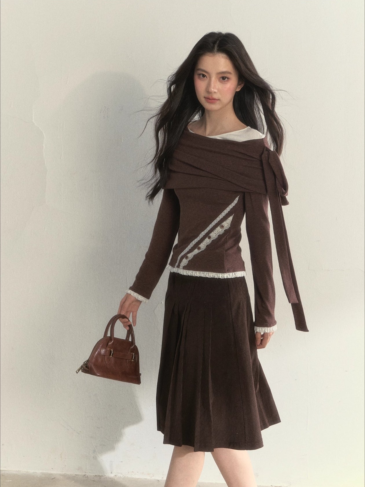 Asymmetric Off-Shoulder Bow-Tie Knit T-Shirt