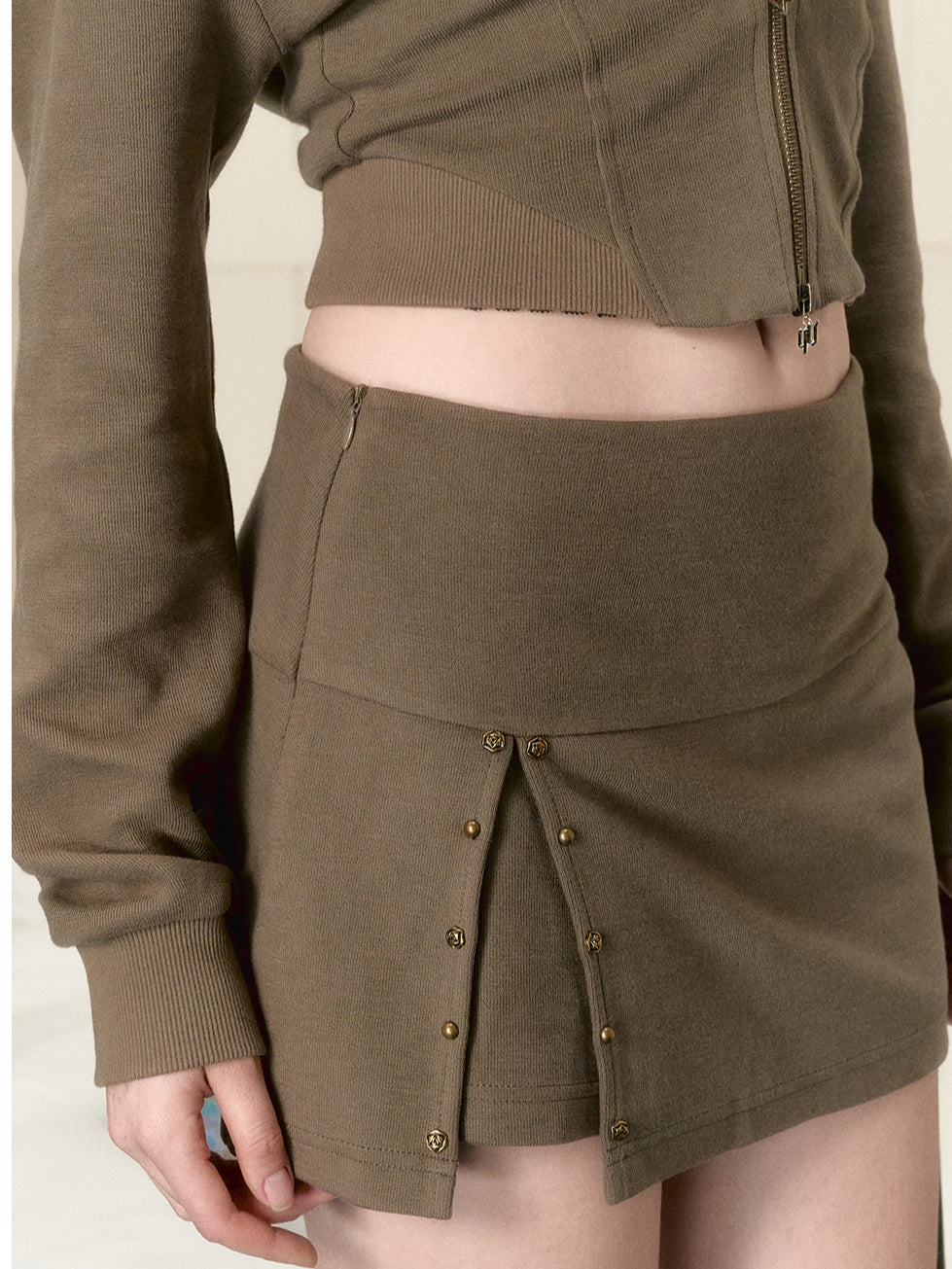 Gray &amp; Green Front Slit Skort