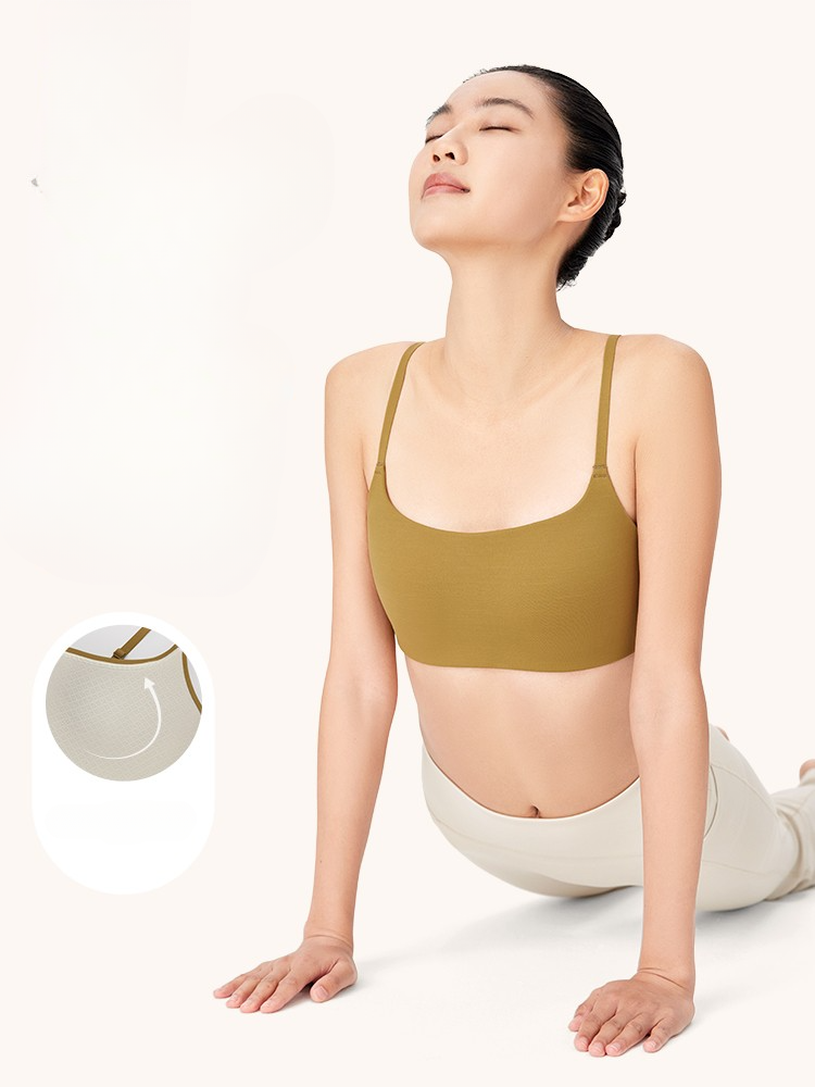 Square-neck Strappy Shockproof Sports Bra