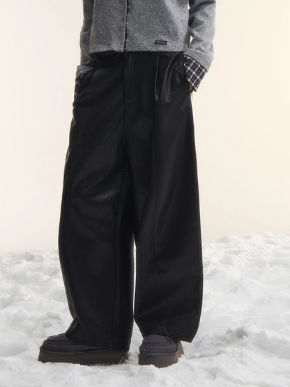 Panelled Slimming Black Curved-Leg Pants