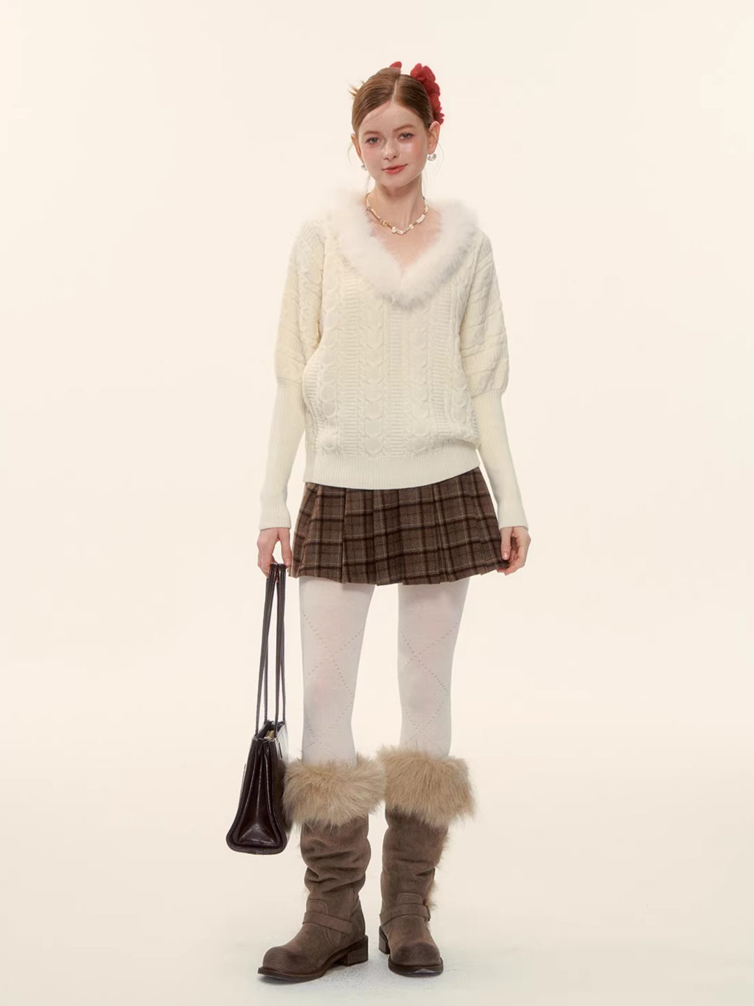 Cable-Knit V-Neck Waist-Shaping Sweater