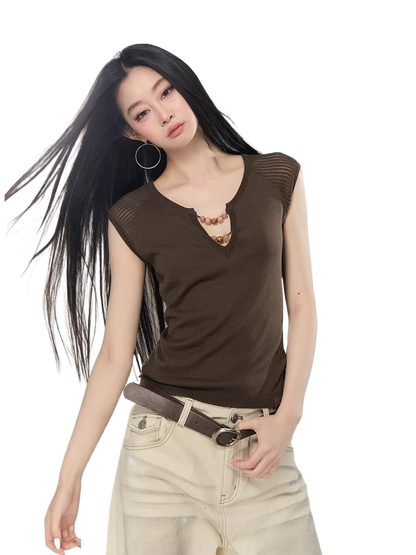 Beaded V-Neck Slim Knit T-Shirt