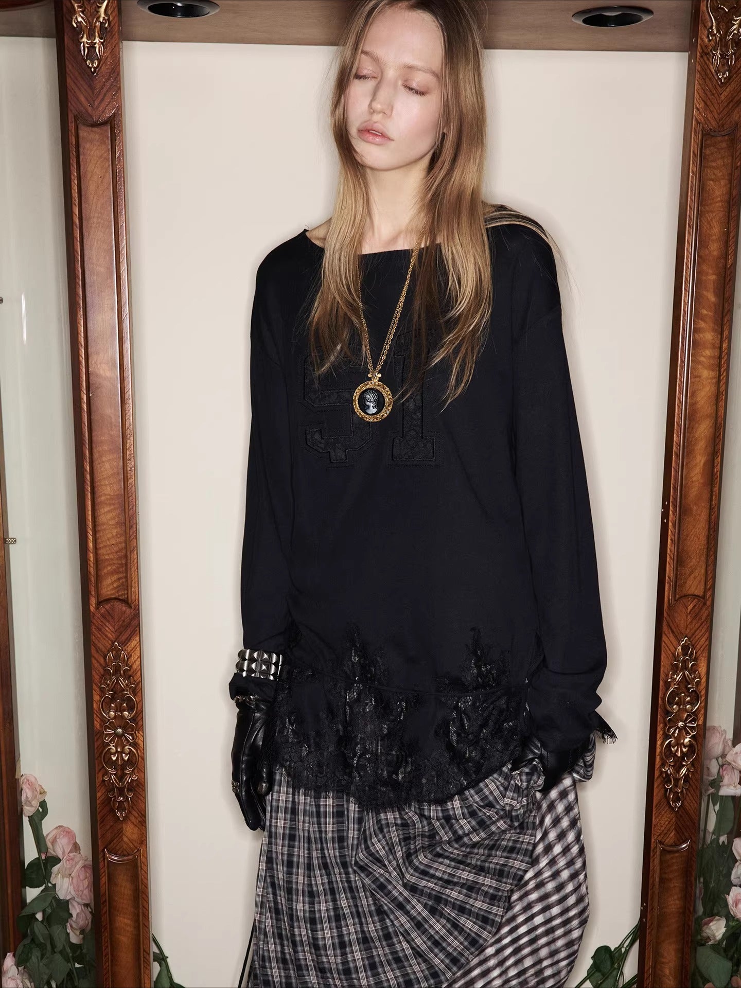 Lace-Hem Drawstring Long-Sleeve T-Shirt