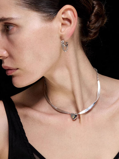 Möbius Heart Line Necklace