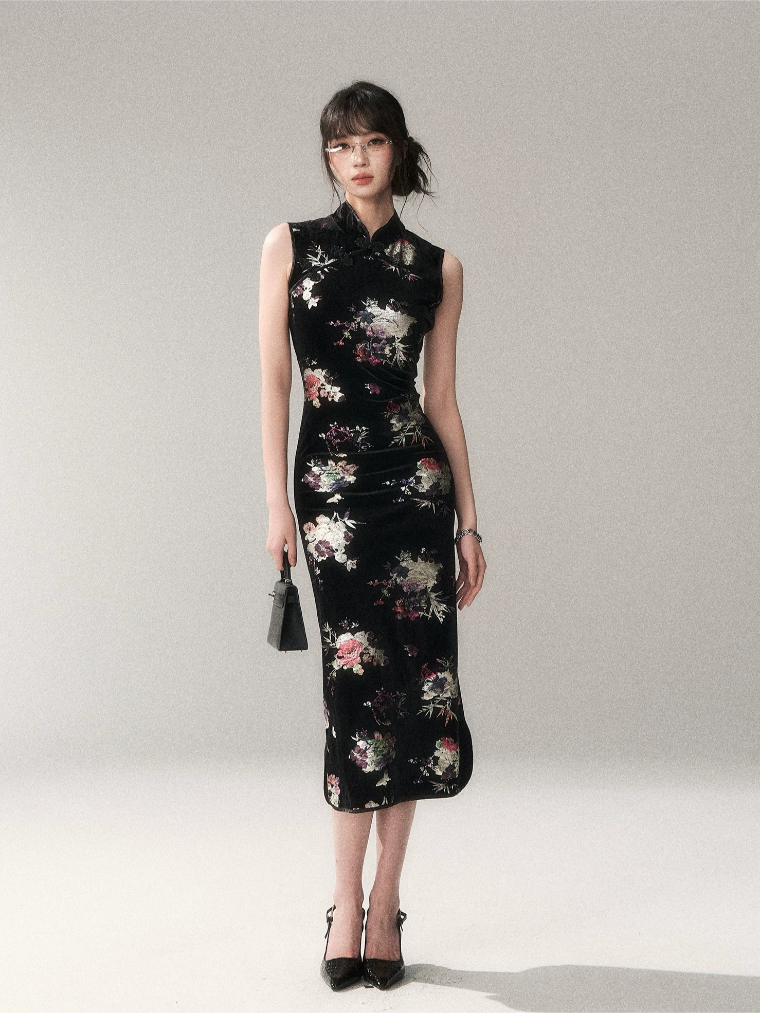 Gilded Velvet Floral Cheongsam Dress