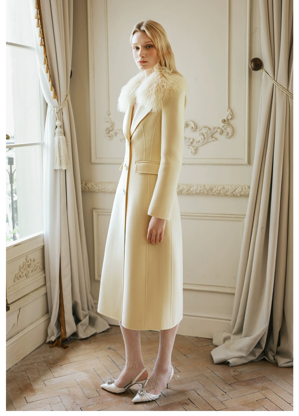 Nata Detachable Shearling Collar Wool Coat