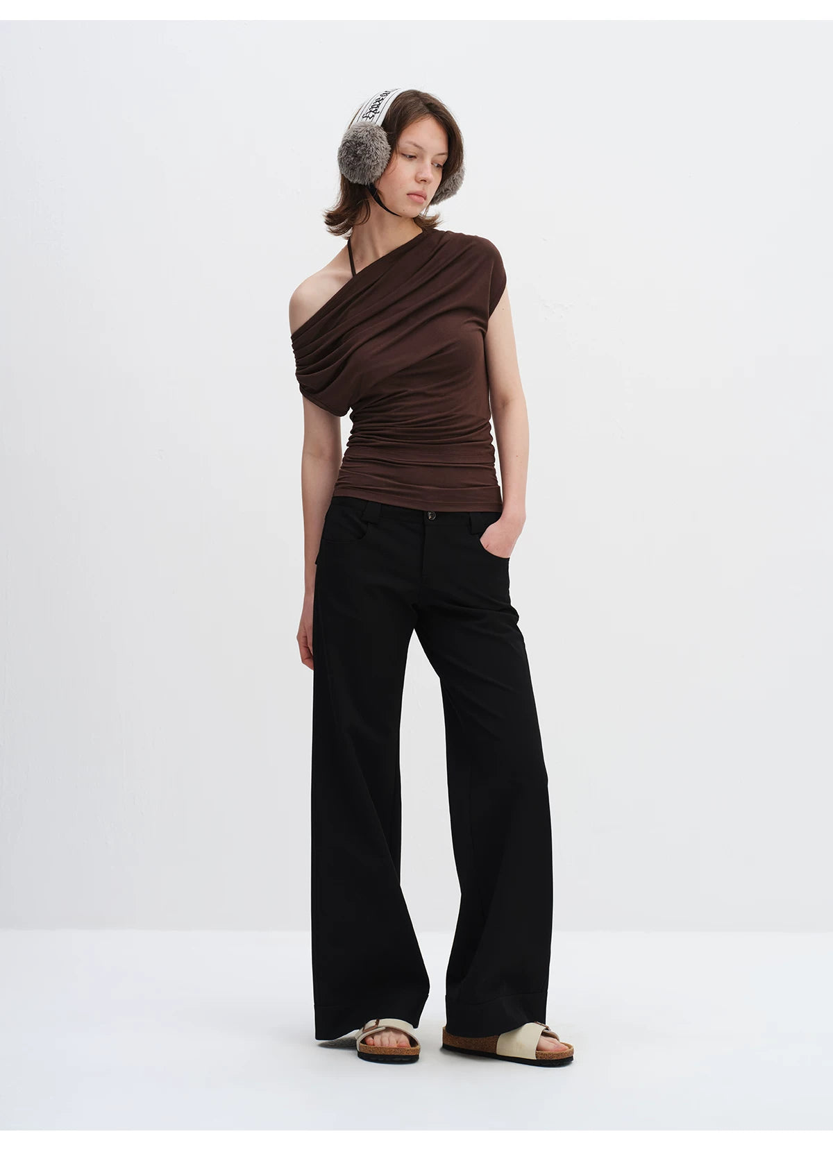 Low-Rise Wide-Leg Tailored Trousers