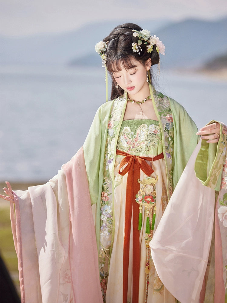 &quot;咫尺盛夏&quot; Tang-style Hanfu Set