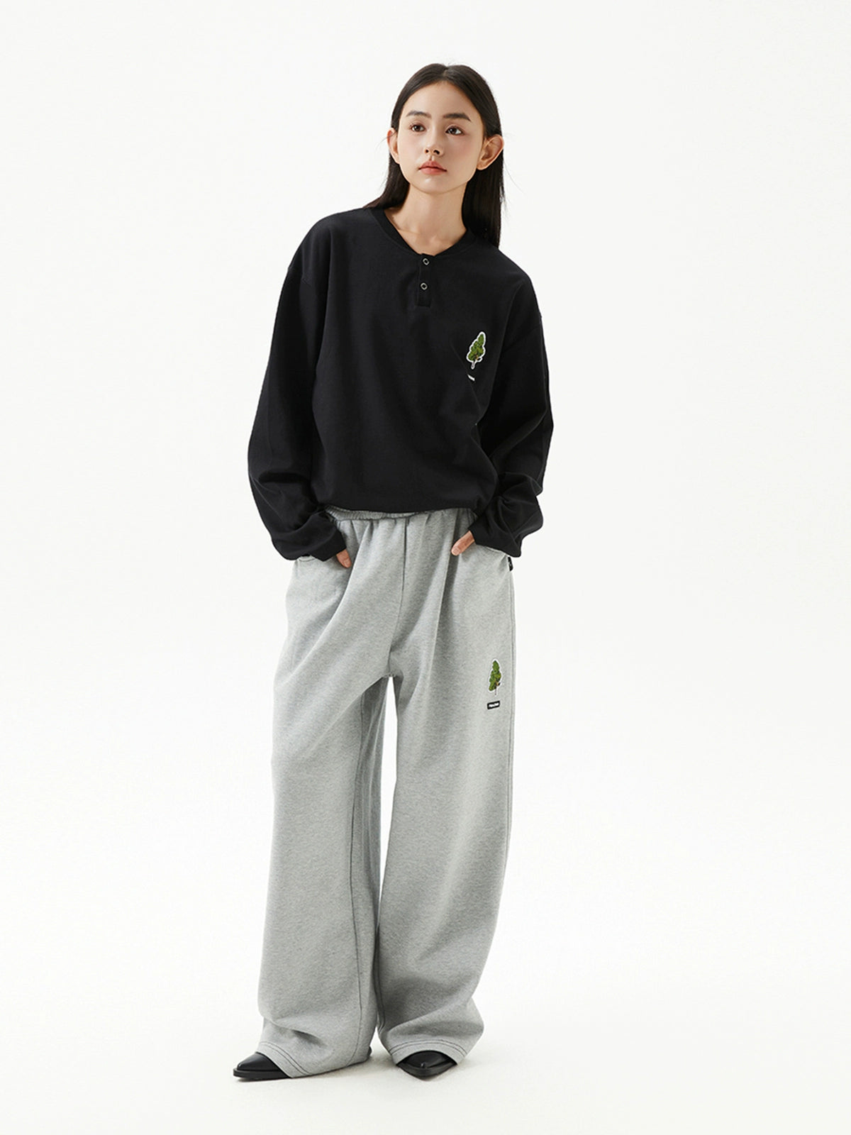 Gray Loose Straight-Leg Denim Sweatpants