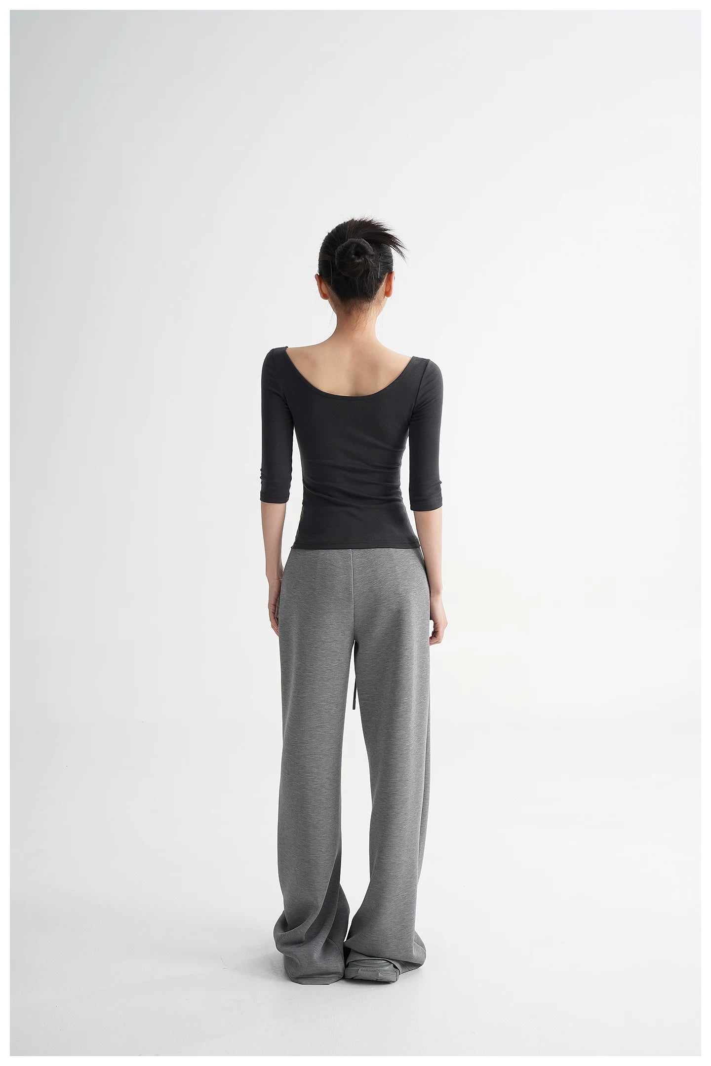 Lyocell Open-Back Fitted Mid-Sleeve T-Shirt