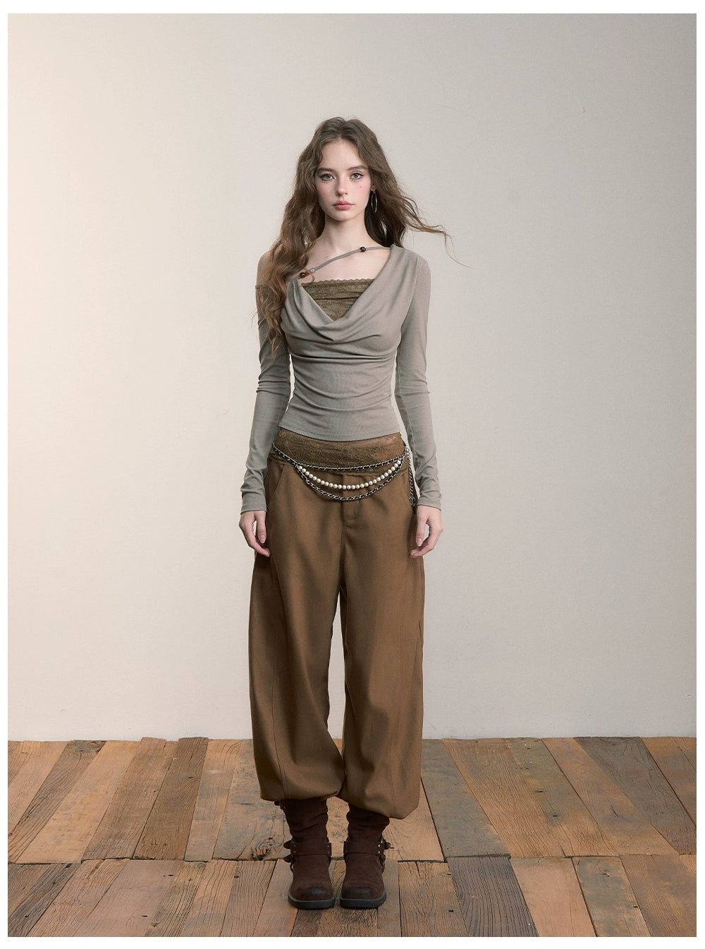 Relaxed-Fit Curved Blade Pants