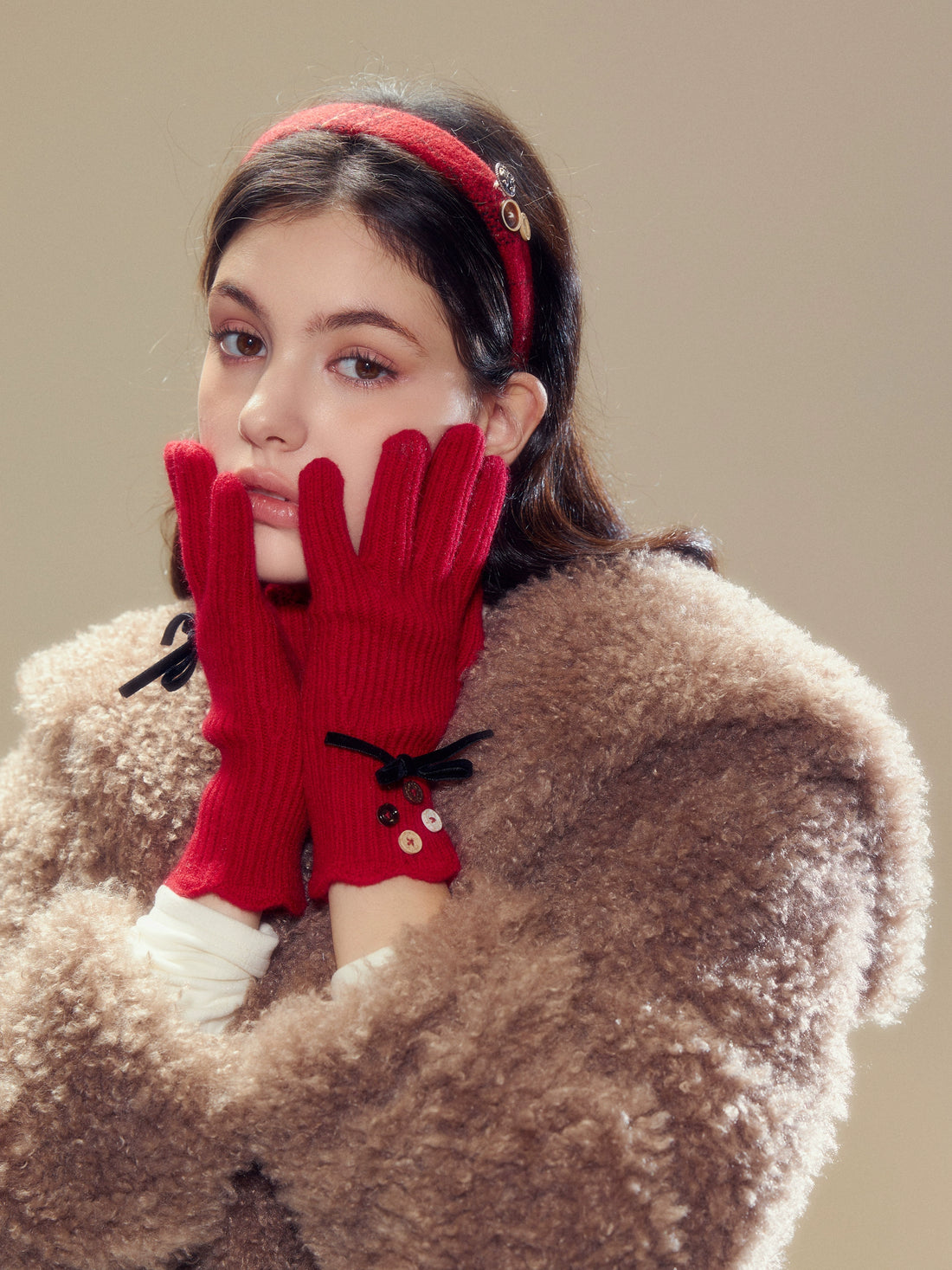 Cashmere Bow Buttoned Gloves - CHINASQUAD