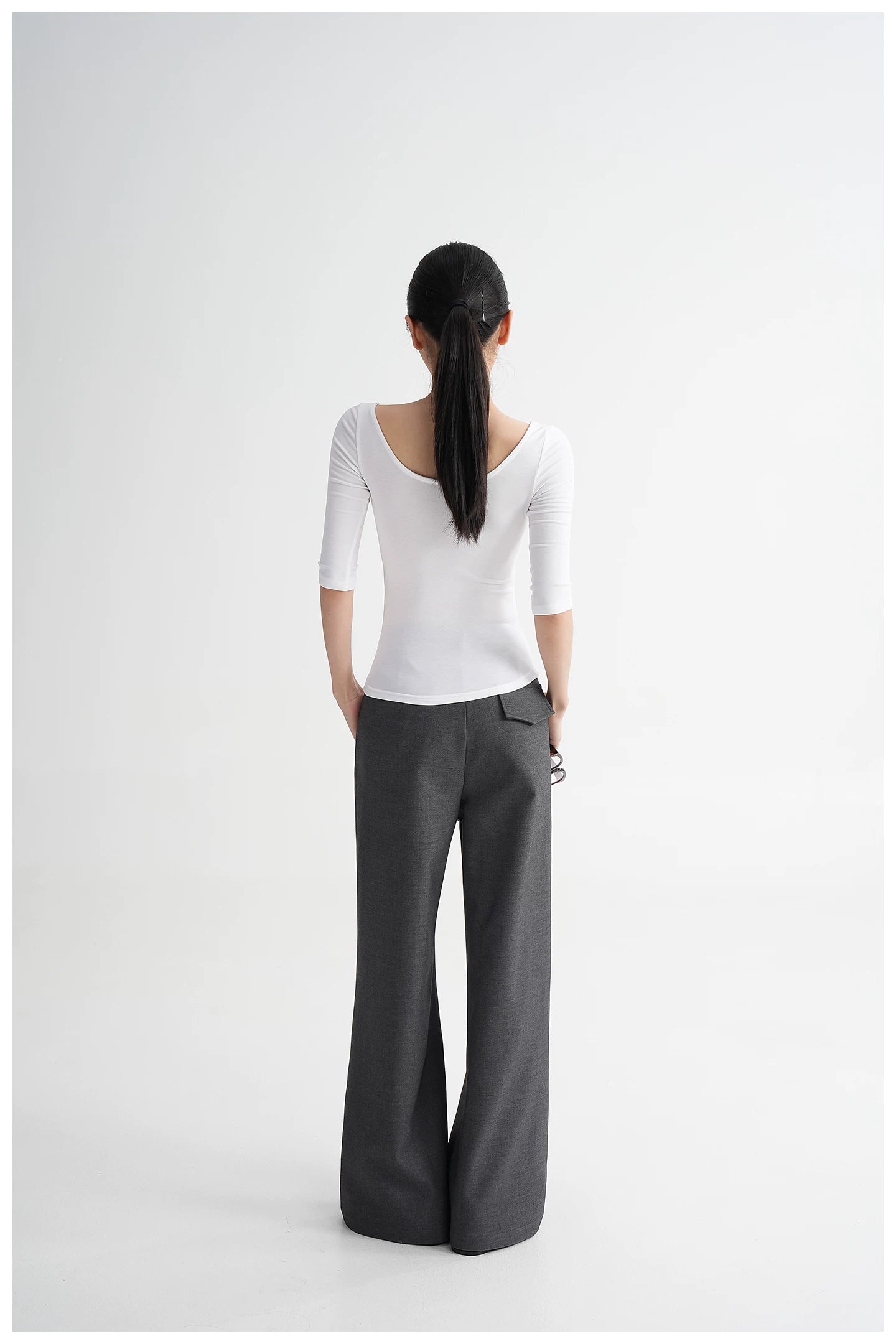 Lyocell Open-Back Fitted Mid-Sleeve T-Shirt
