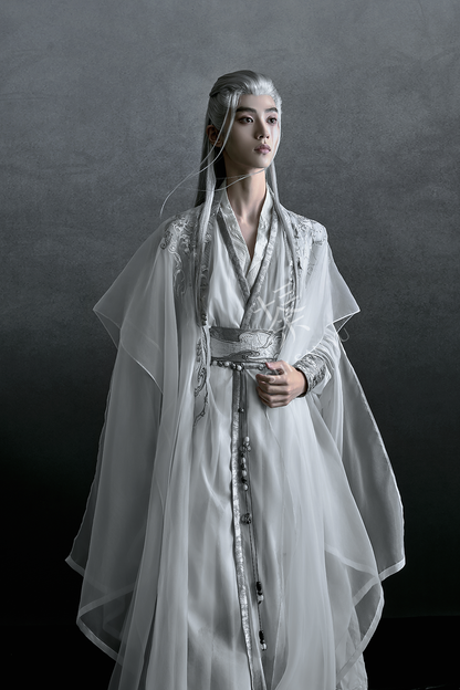 &quot;九重飞雪&quot; Modern-style Hanfu Set