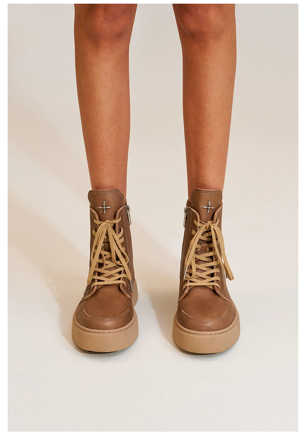 Compass Heritage Retro Leather High-Top Sneakers