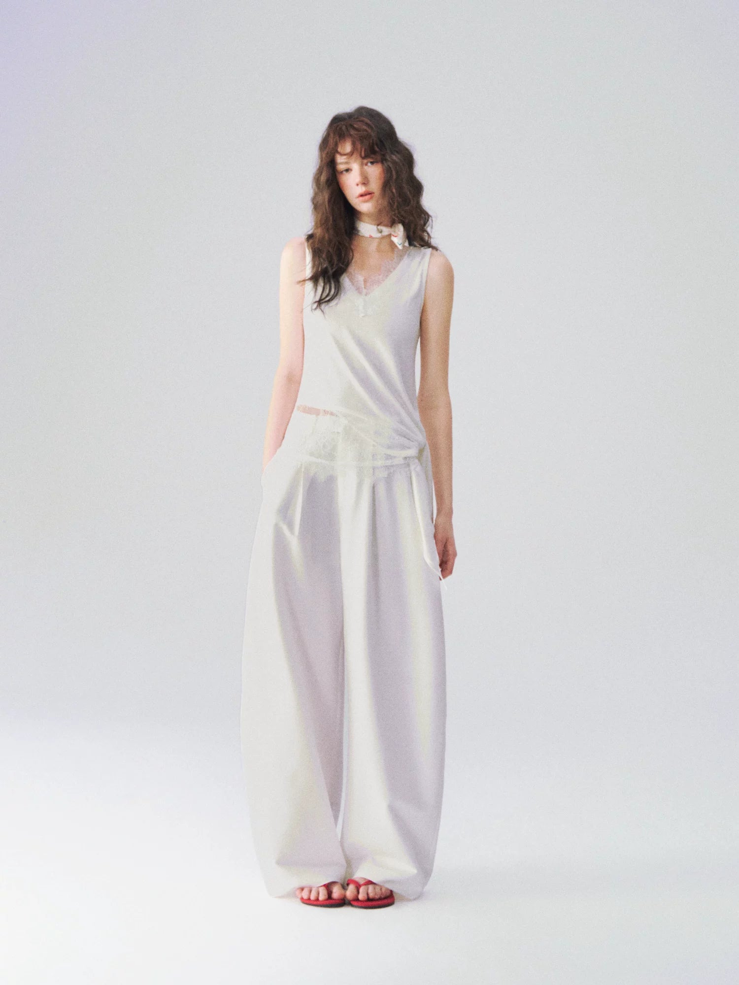 Relaxed Tailored Wide-Leg Trousers