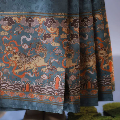 (Final Sale) "狮子球" Ming-style Horse-face Skirt