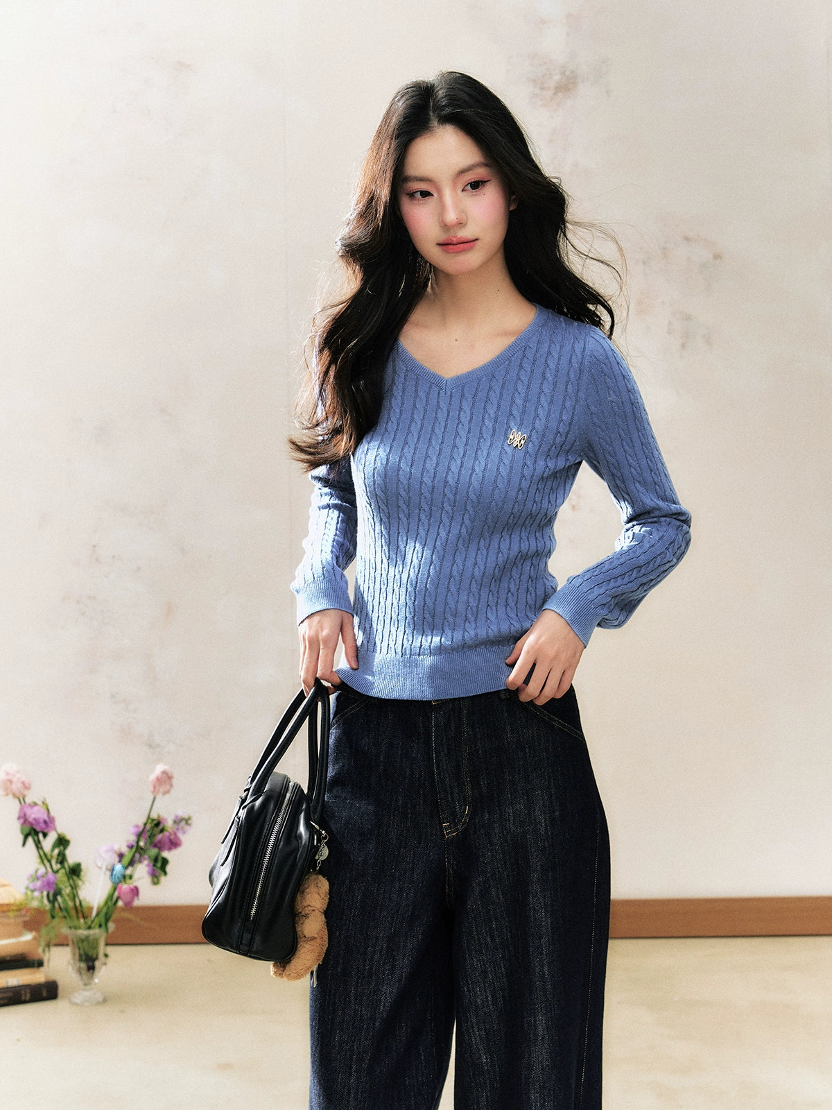 Blue V-Neck Sweater Waist-Cinching Slimming Base Top