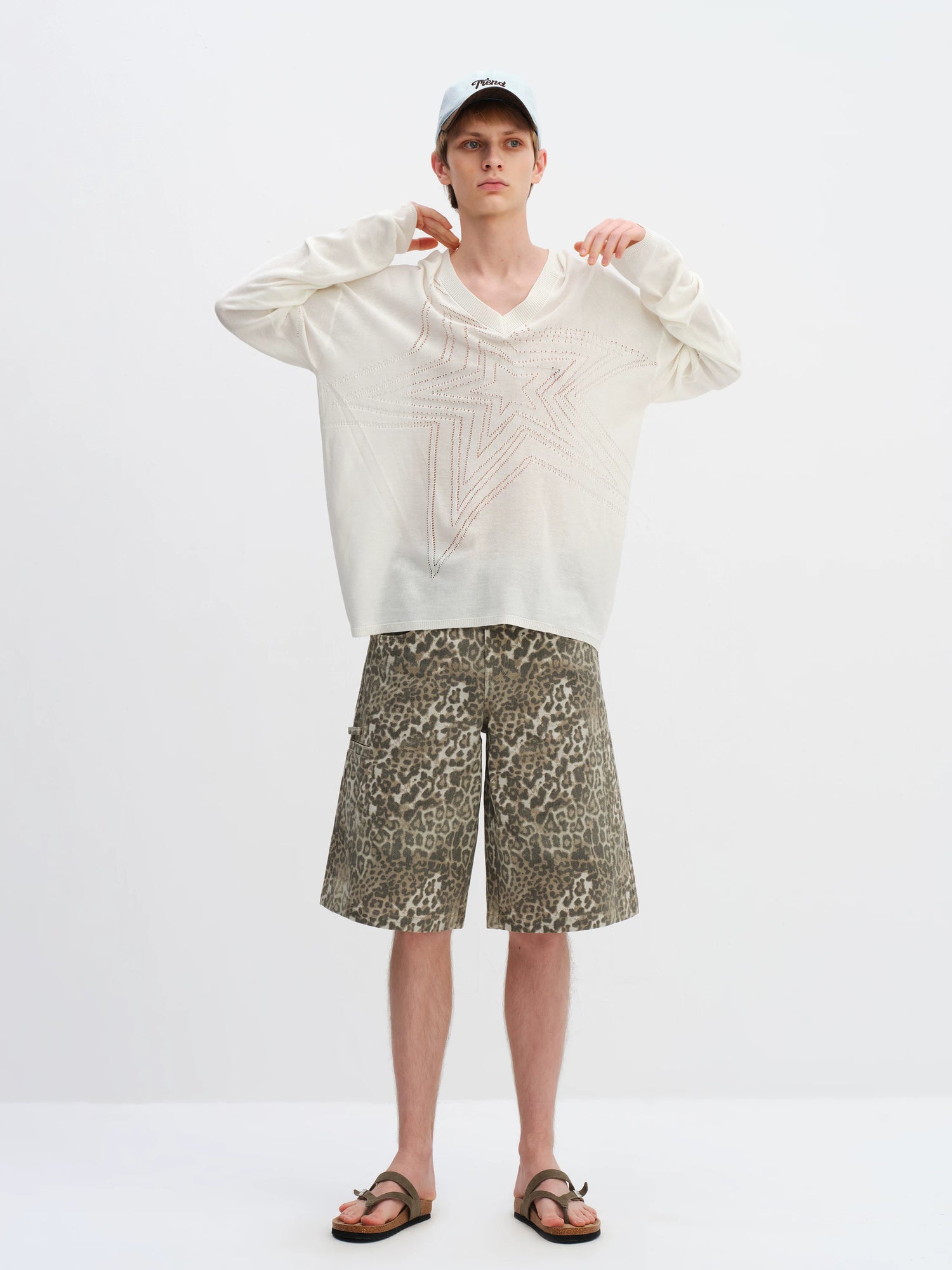 Cotton Hollow Star V-Neck Knit Cardigan