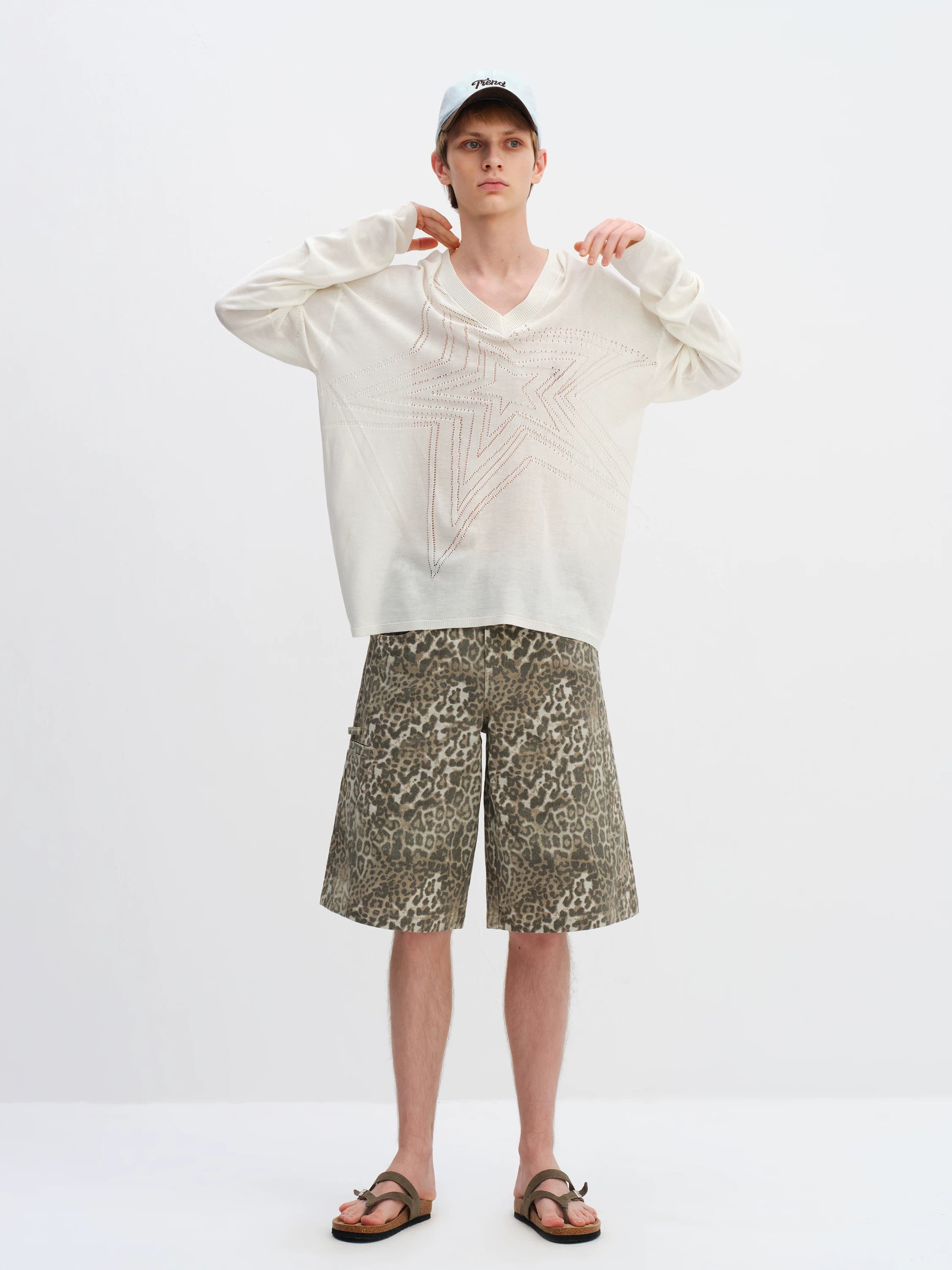 Cotton Hollow Star V-Neck Knit Cardigan