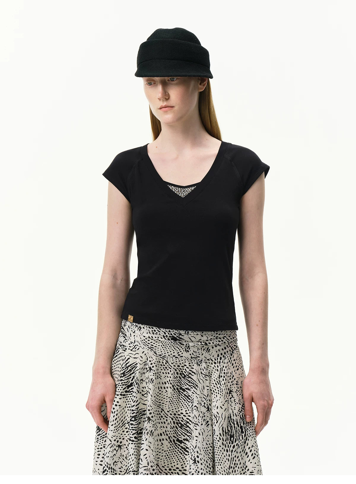 Contrast Leopard Insert V-Neck Cap Sleeve T-Shirt