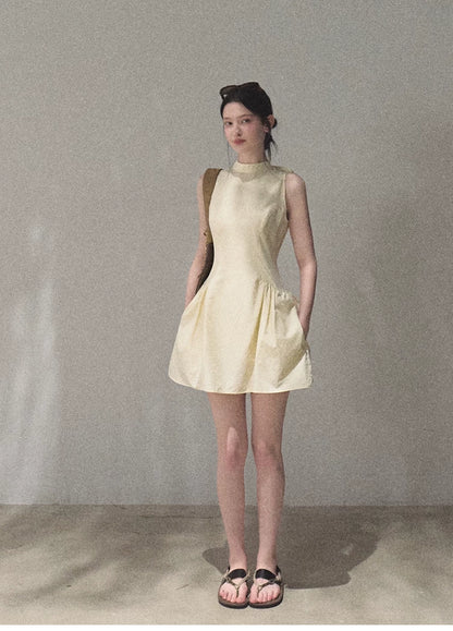 Vanilla Spring Halter Backless Dress