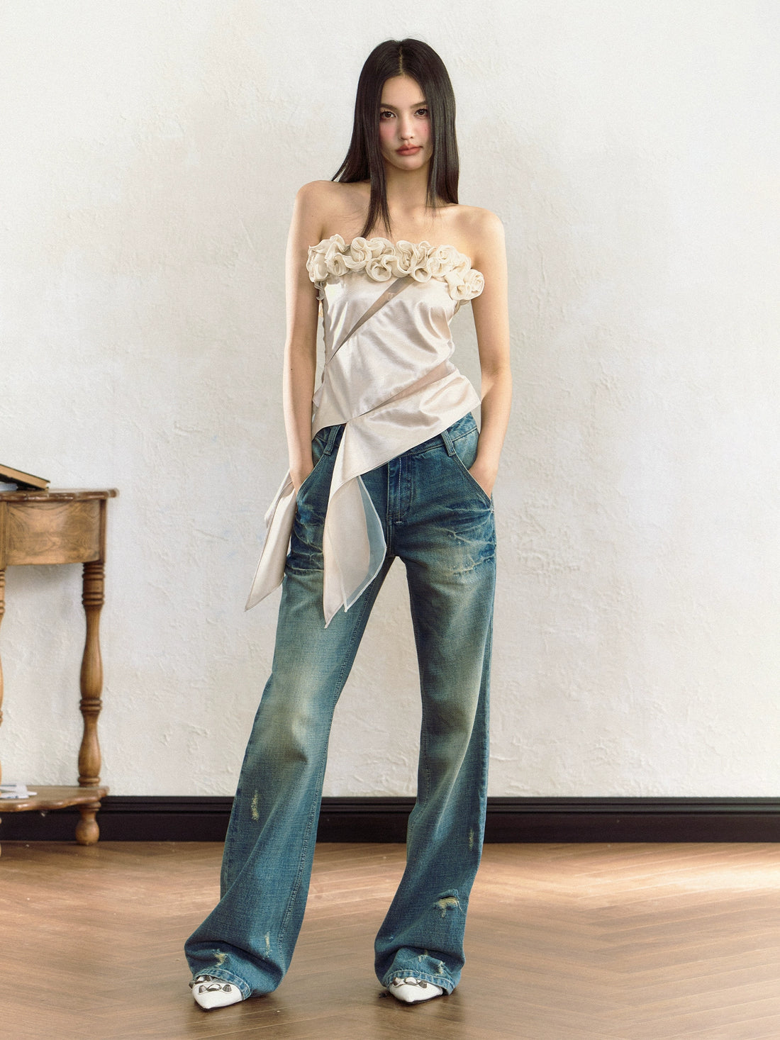 Blue Distressed Low-rise Wide-leg Jeans - CHINASQUAD