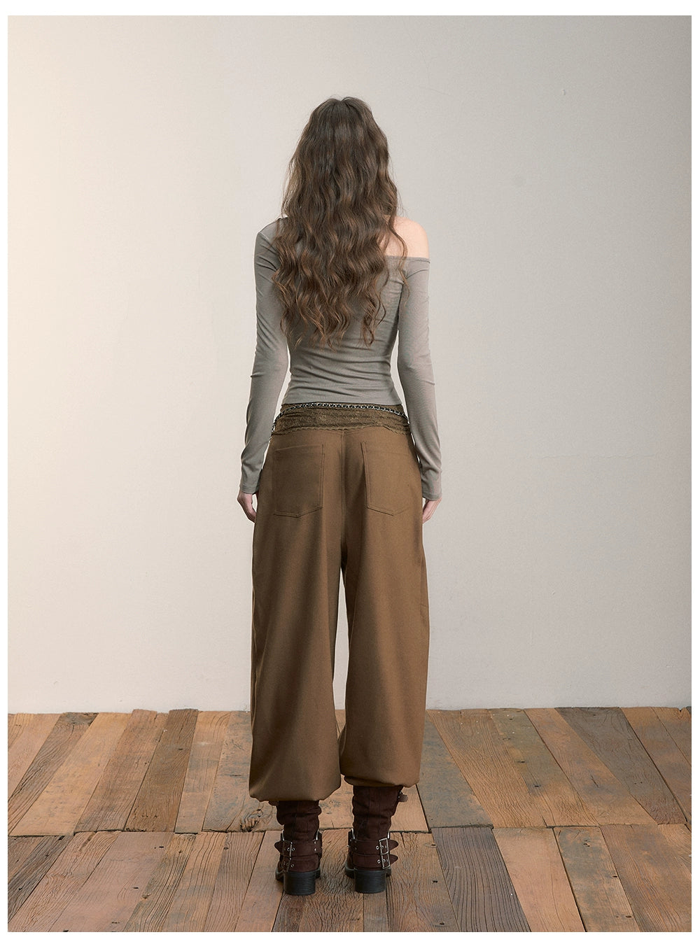 Relaxed-Fit Curved Blade Pants