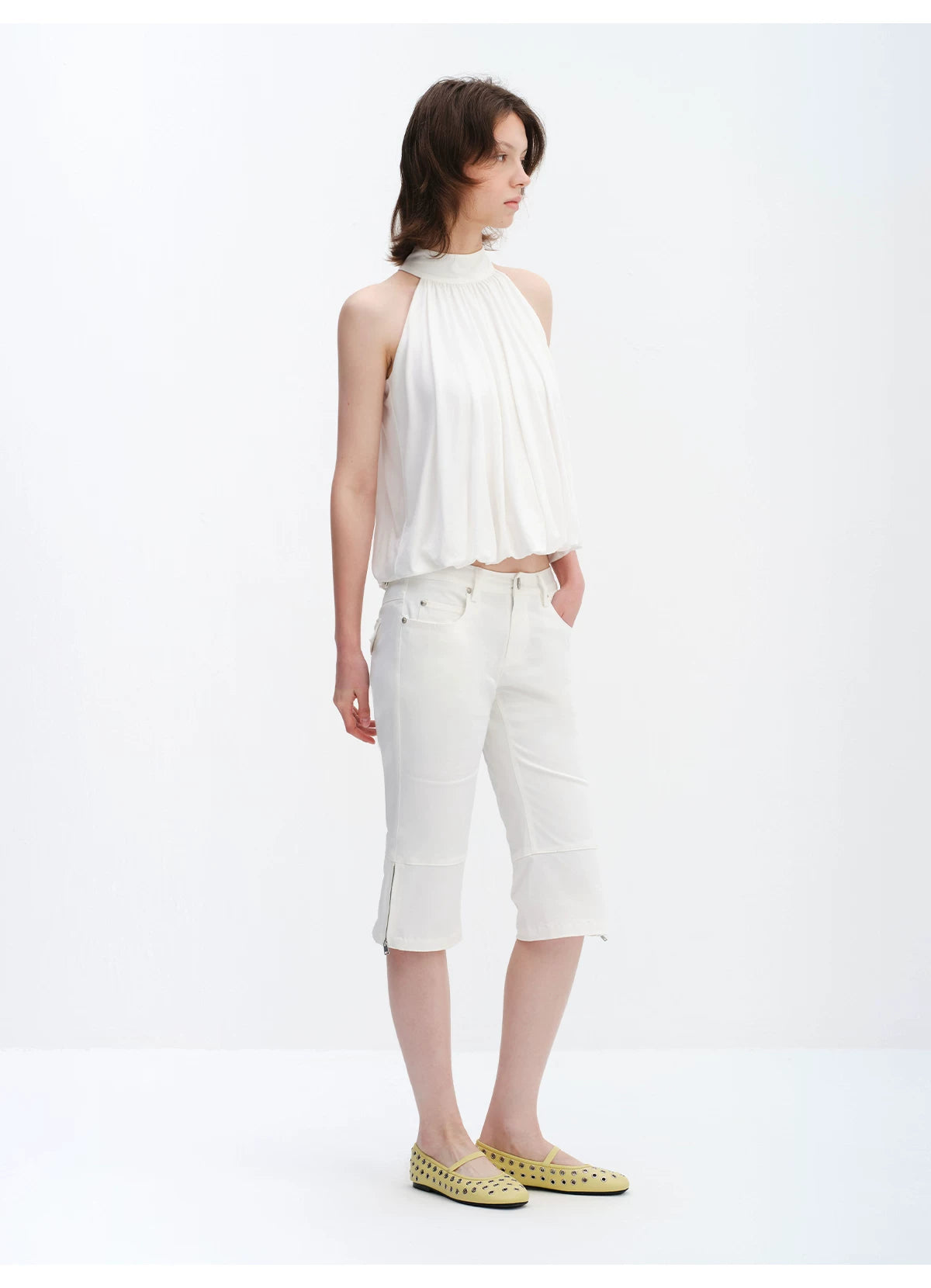 Vintage Capri Low-Rise Slim Flared Cropped Pants