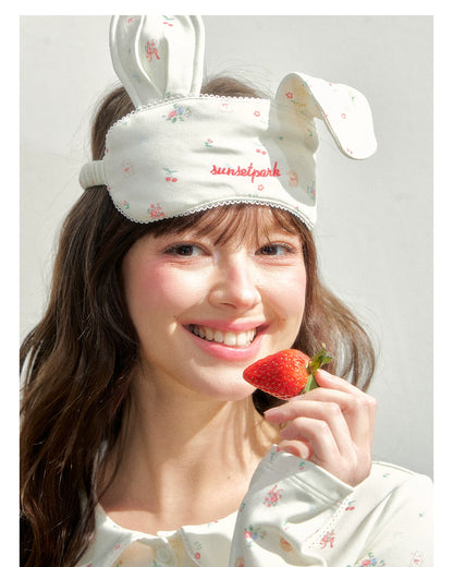 Vintage Hand-Drawn Floral Sleep &amp; Hair Accessory Set