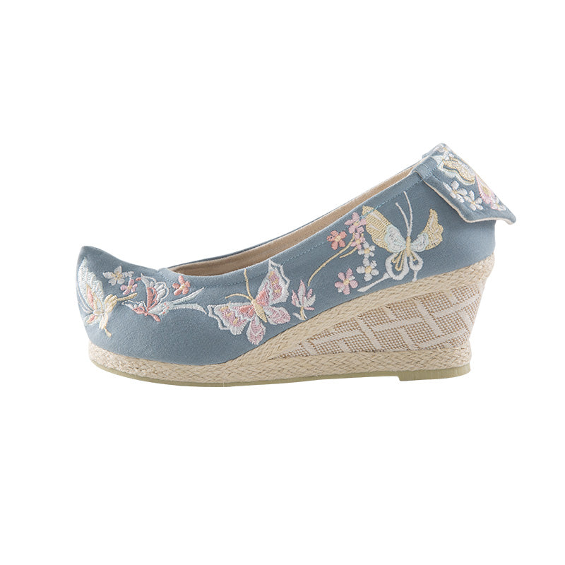 &quot;Butterfly&quot; Embroidered Flat &amp; Heels Hanfu Shoes - CHINASQUAD