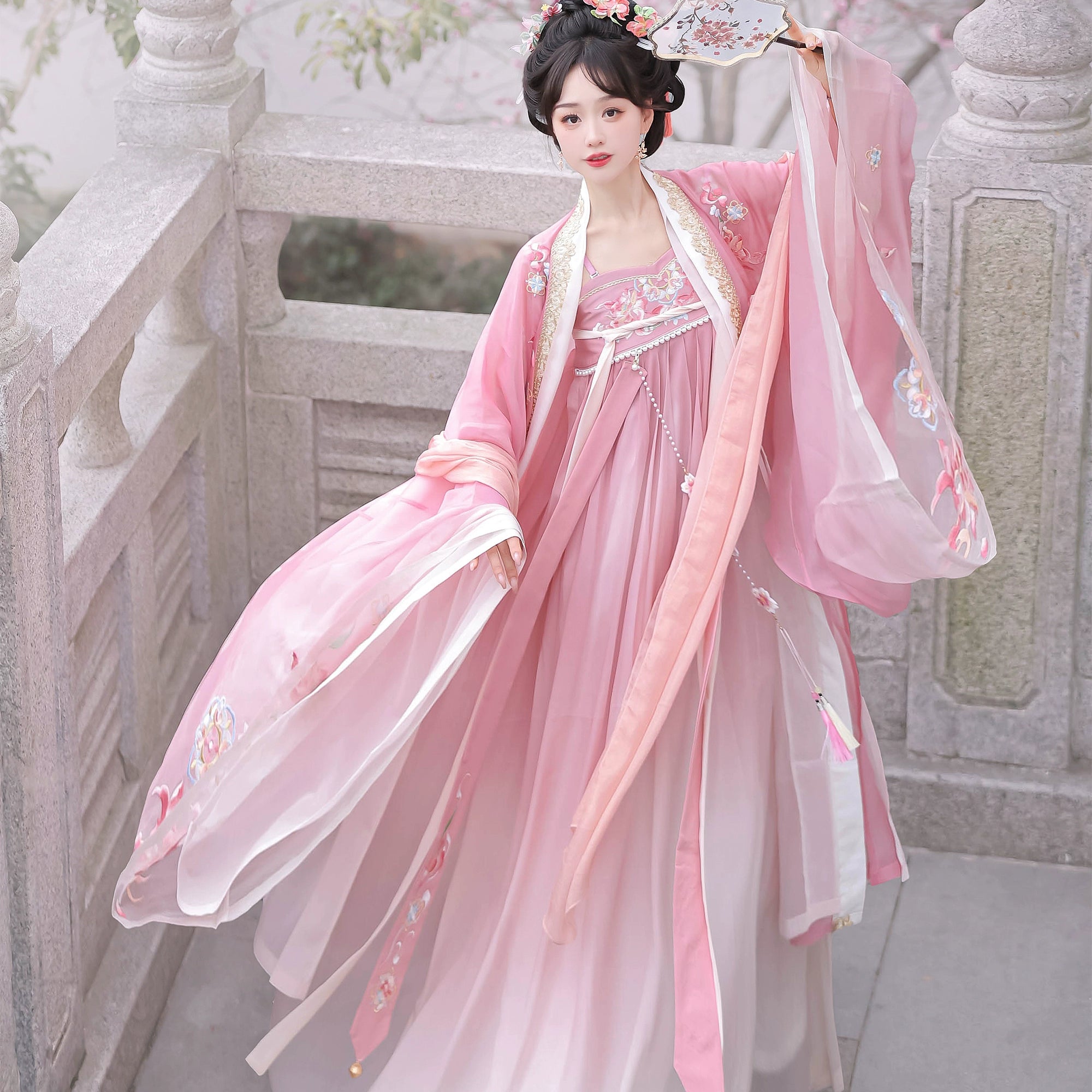 &quot;远山芙蓉&quot; Tang Dynasty Hanfu Set