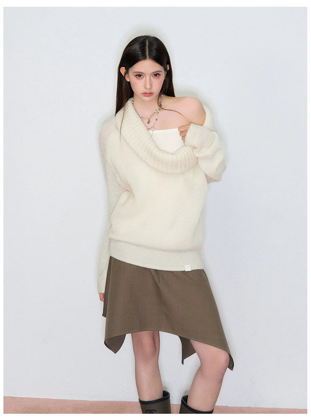 Relaxed Cowl-Neck Pullover Wool Knit Sweater