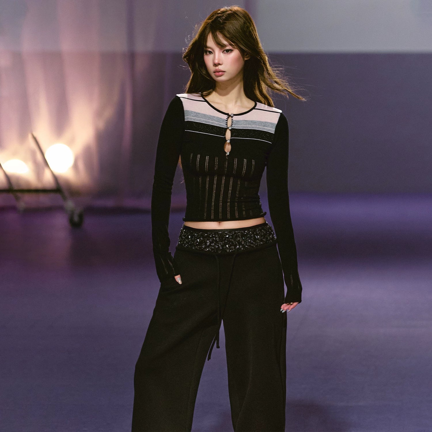 Cut-Out Contrast Knit Fitted Top